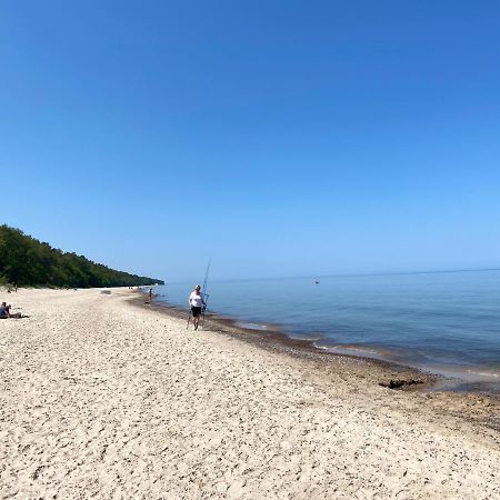 Апартаменты Blekitny Brzeg - Przy Samej Plazy Поберово Экстерьер фото